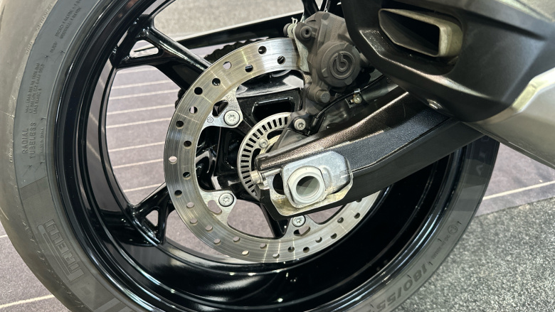 BMW F900 R (25MY)